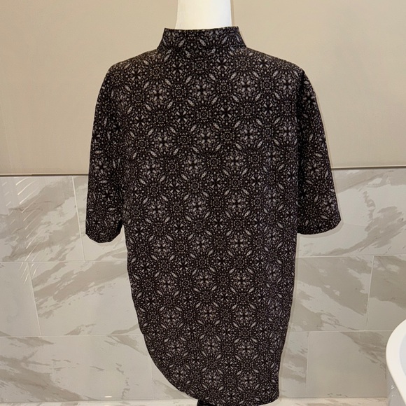 Tommy Bahama Black and Gray Patterned Shirt - Picture 5 of 9